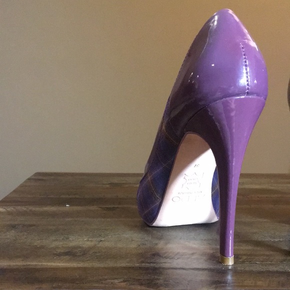 Aldo size 6 purple patent and fabric high heels. - Picture 5 of 8